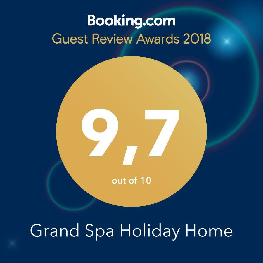 Grand Spa Holiday Home Sklené Teplice Extérieur photo